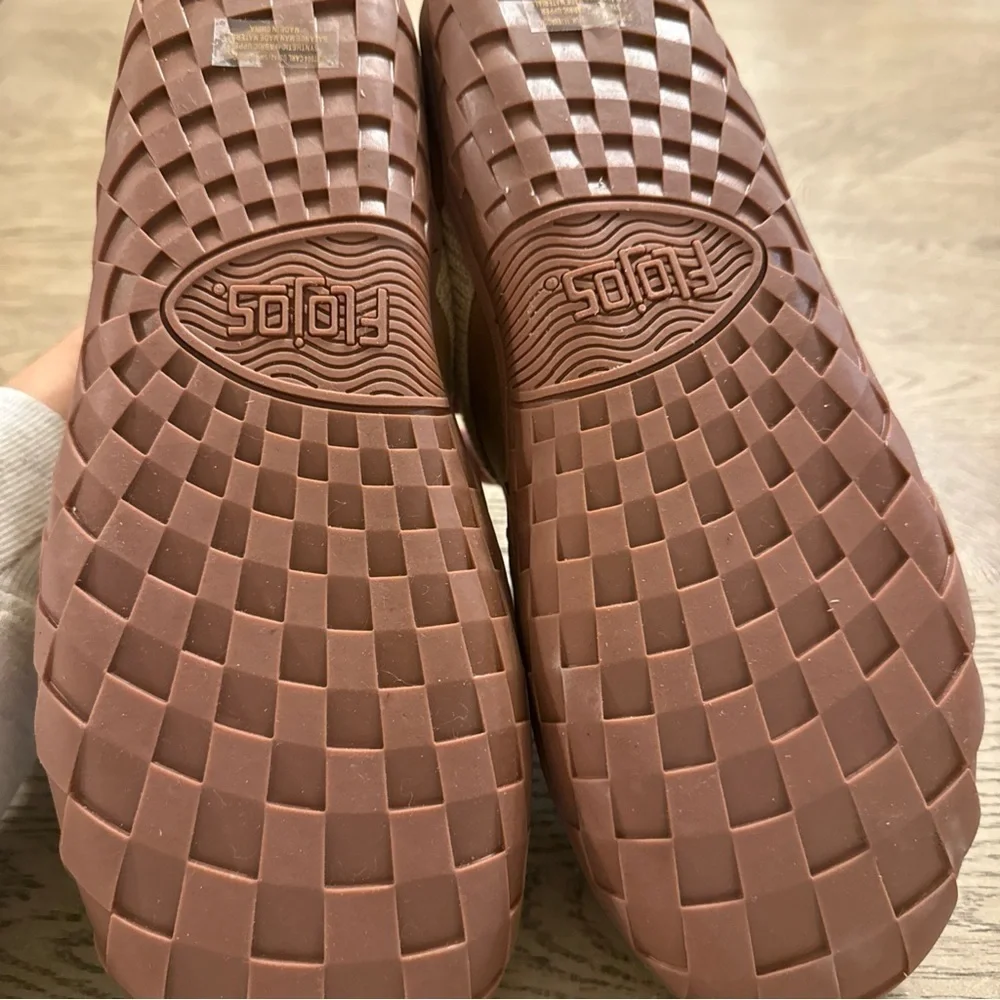 Flojos Unisex Carl Slipper Tan Sherpa Line 12M/